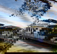 Quality Houseboats - Rental Cars
