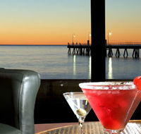 Horizons Cocktail Lounge - Rental Cars