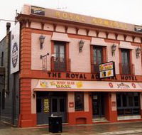 The Dog  Duck Ale House - Rental Cars