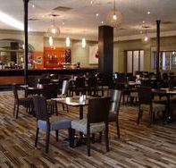 Eltham Hotel - Rental Cars