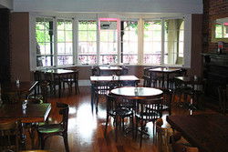 Moss Vale Hotel - Rental Cars 2