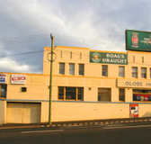 Globe Hotel - Rental Cars