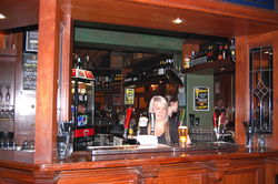 Metro Puggs Irish Bar - Rental Cars 1