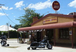 Albion Hotel Swifts Creek - Rental Cars 3