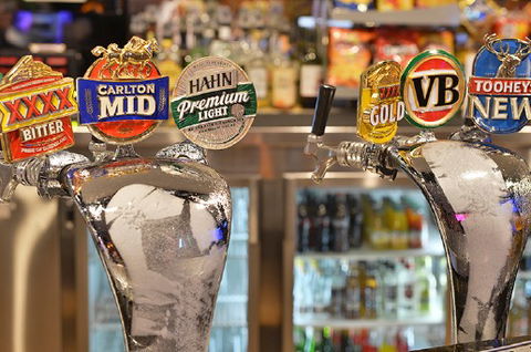 The Waterloo Bay Hotel - Rental Cars 2