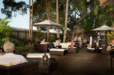 The Waterloo Bay Hotel - Rental Cars 4