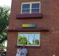 Star Hotel Albury - Rental Cars
