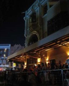 Main Bar - The Oxford Hotel - Rental Cars 0
