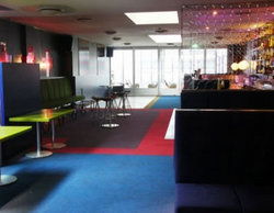 Leichhardt Hotel - Rental Cars 1