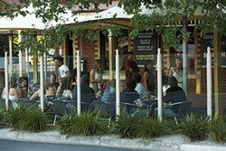 National Hotel Bendigo - Rental Cars 1