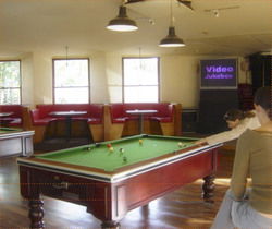 Bangalow Hotel - Rental Cars 1