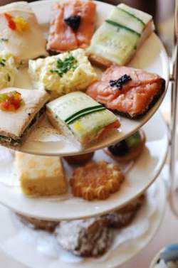 Cairns International Lobby Bar - Rental Cars 1