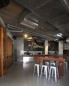 Main Bar - The Oxford Hotel - Rental Cars 1
