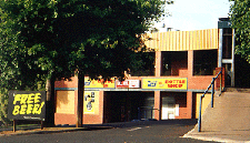 Royal Hotel Drouin - Rental Cars 3