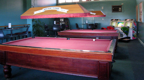 Mapleton Tavern - Rental Cars 2
