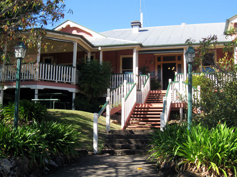 Mapleton Tavern - Rental Cars 4