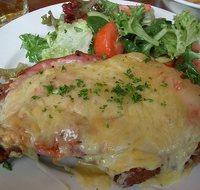Raglan Tavern - Rental Cars