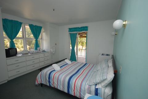 Riverview Hotel - Rental Cars 1