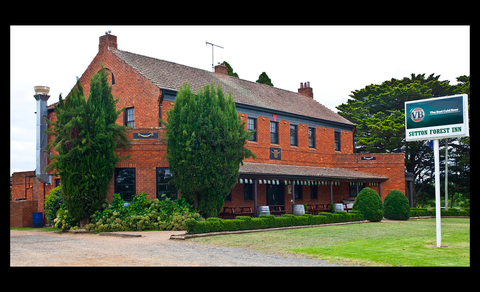 Sutton Forest Inn - Rental Cars 4