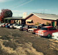 Wallaroo Hotel - Rental Cars