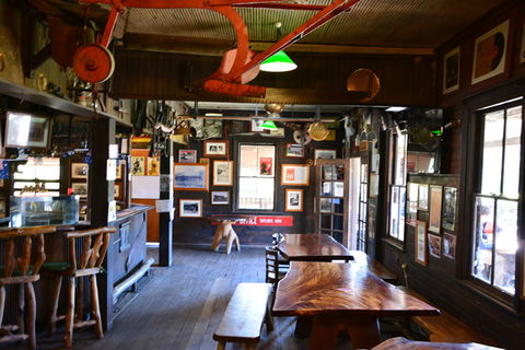 The Pub With No Beer - Rental Cars 1