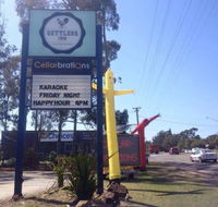 Settlers Inn Hotel - Rental Cars