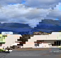 Mole Creek Market - Rental Cars