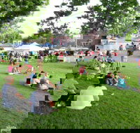 Young and Region Farmers Markets - Rental Cars