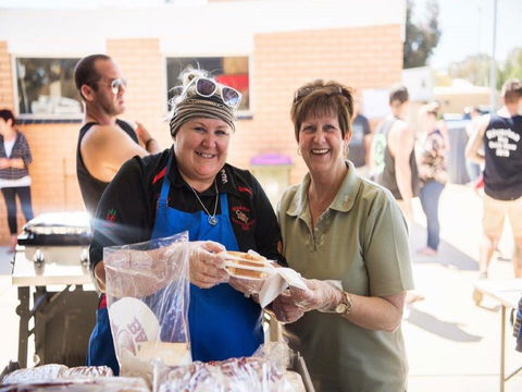 Mathoura Speed Shear And Annual Cancer Fundraiser - Rental Cars 1