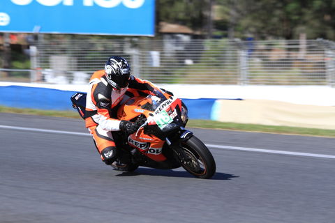 QR Moto Ride Days At Queensland Raceways! - Rental Cars 1