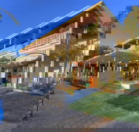 Sovereign Resort Hotel - Rental Cars