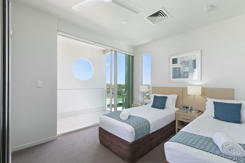Akama Resort - Rental Cars 4
