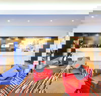 Novotel Melbourne Glen Waverley - Rental Cars