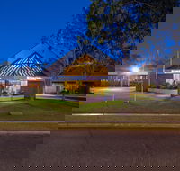 DoubleTree by Hilton Alice Springs - Rental Cars