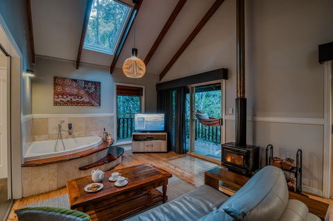 Narrows Escape Rainforest Retreat - Rental Cars 4