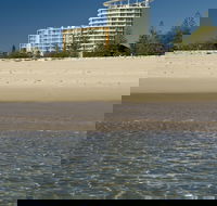 Kirra Surf Apartments - Rental Cars