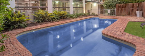 Airport International Hotel Brisbane - Rental Cars 4