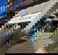 Burnie Central Townhouse Hotel - Rental Cars