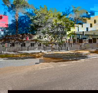 Econo Lodge Moree Spa Motor Inn - Rental Cars