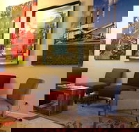 Lees Hotel - Rental Cars