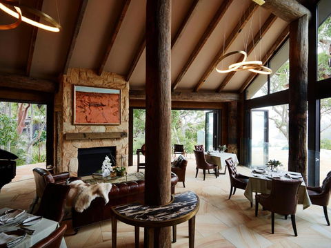 Pretty Beach House - Rental Cars 6