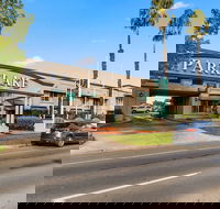 Quality Hotel Parklake Shepparton - Rental Cars