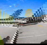 Comfort Inn On Raglan - Rental Cars