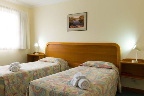 Vacation Village - Rental Cars 5