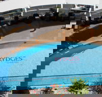 Rydges Gladstone - Rental Cars