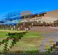 Quality Inn Carriage House - Rental Cars