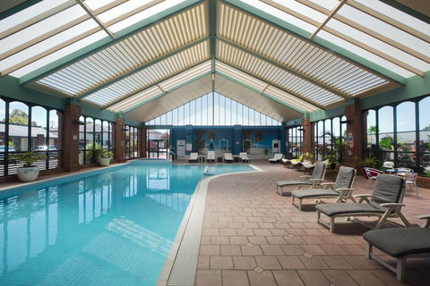 All Seasons Resort - Rental Cars 6