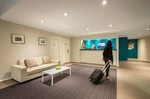 Quest Wollongong - Rental Cars 1