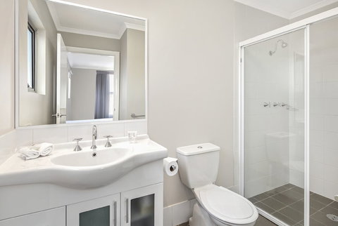 Quest Wollongong - Rental Cars 2