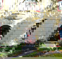 Toorak Manor - Rental Cars